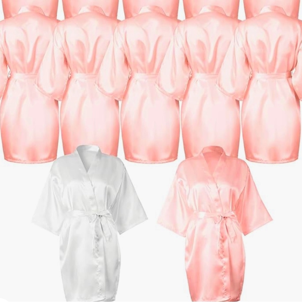 6 piece bridesmaid robe set - Pink and White - Picture 2 of 3